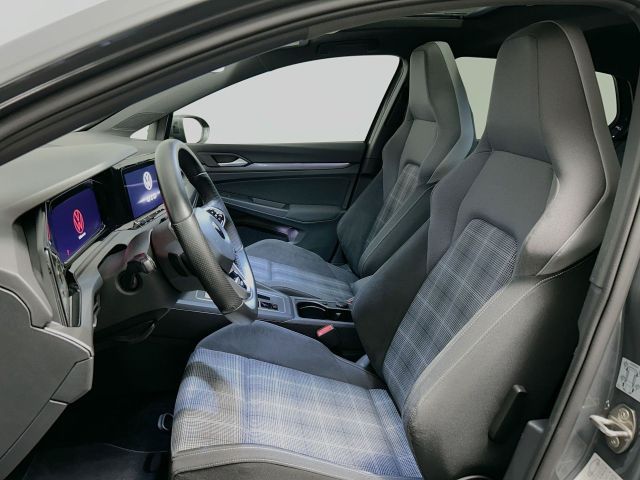 Volkswagen Golf VIII 2.0 TDI DSG GTD - Samsaru's Car Outlet