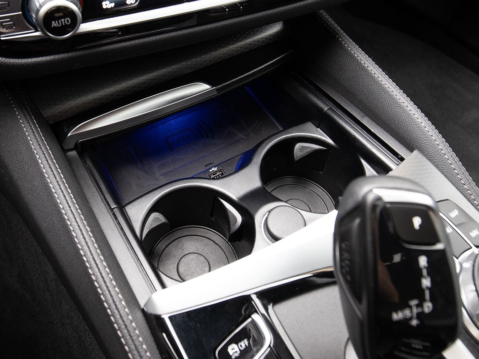 BMW 530d Touring M-Sport 360°StandH.HuD Laser H&K...