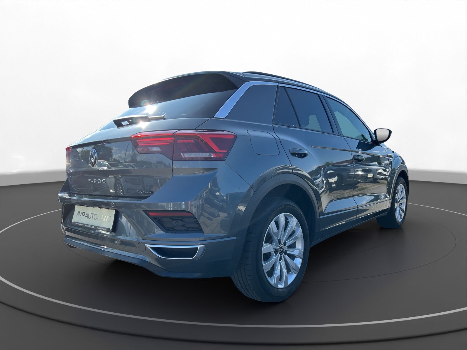 Volkswagen T-Roc 2.0 TSI DSG 4MOTION sport - Samsaru's Car Outlet