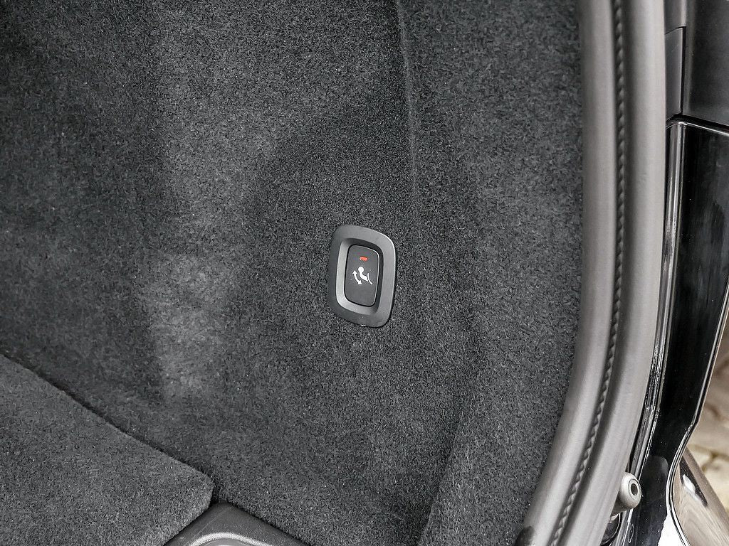 Volvo XC60 2.0 Core Recharge Plug-In Hybrid AWD