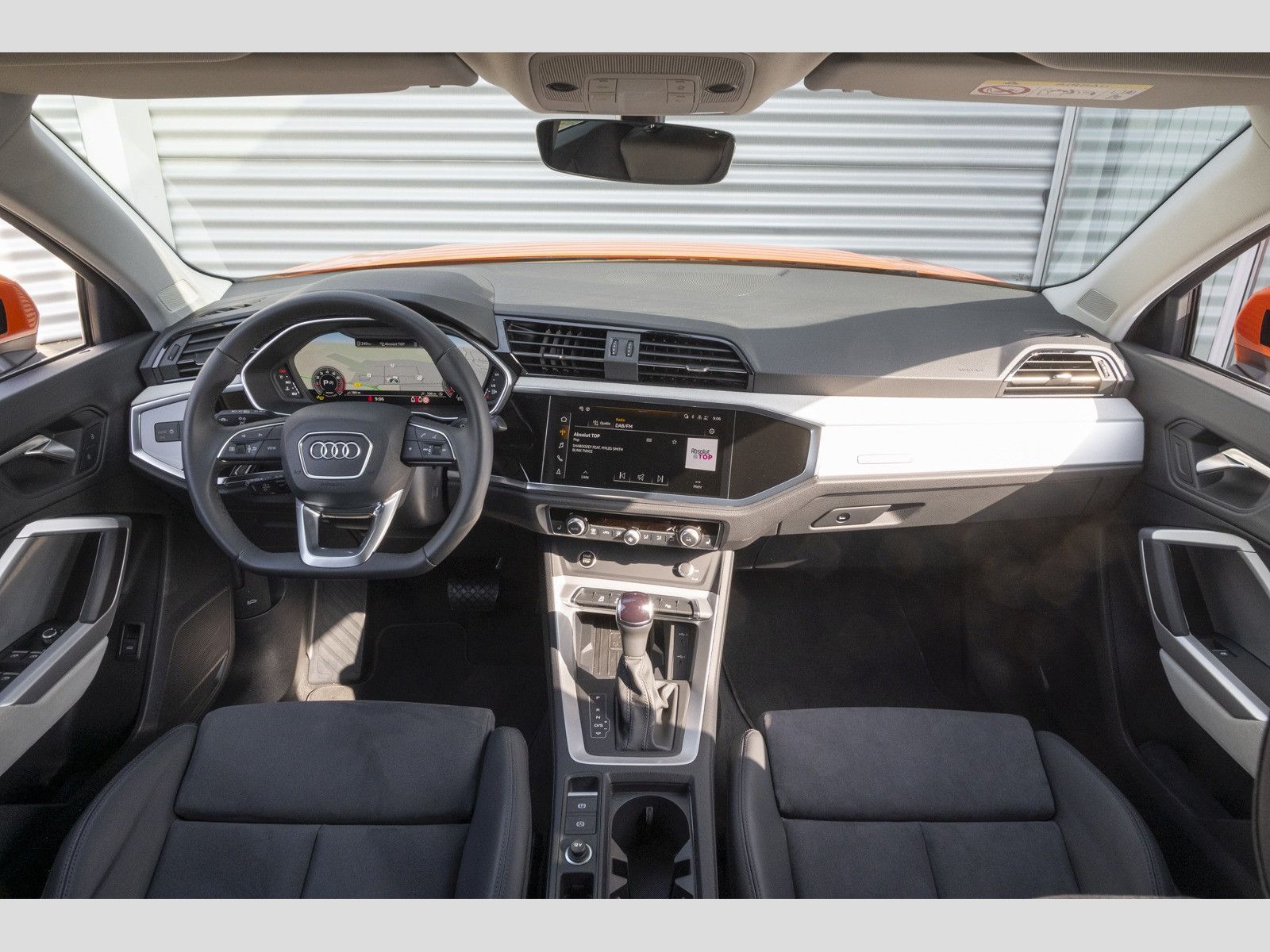 Audi Q3 advanced 40 TFSI quattro S tronic - Samsaru's Car Outlet