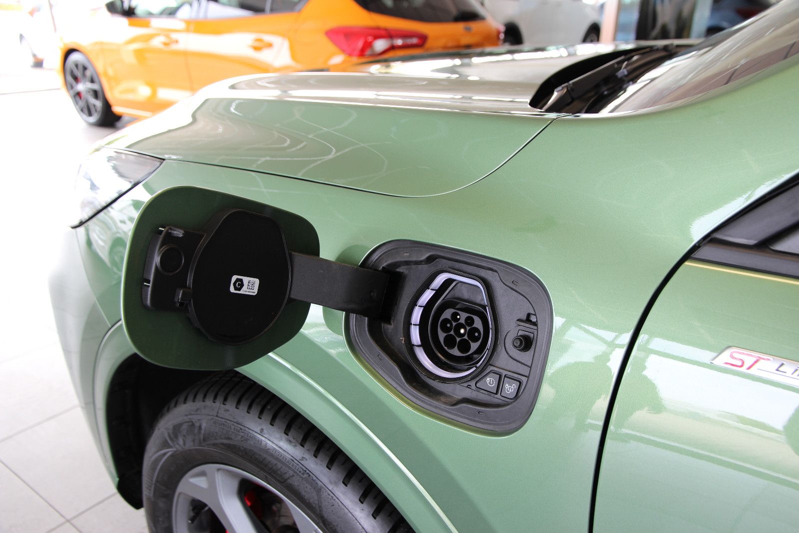 Ford Kuga Plug-In Hybrid PHEV ST-Line X LED/HUD/AHK