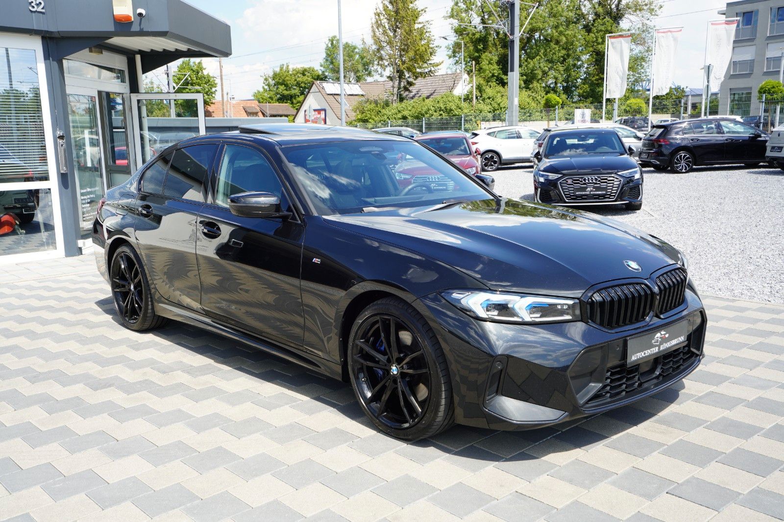 BMW 320d*xDrive*M Sport*H&K*Schiebedach*STHZ*360°*