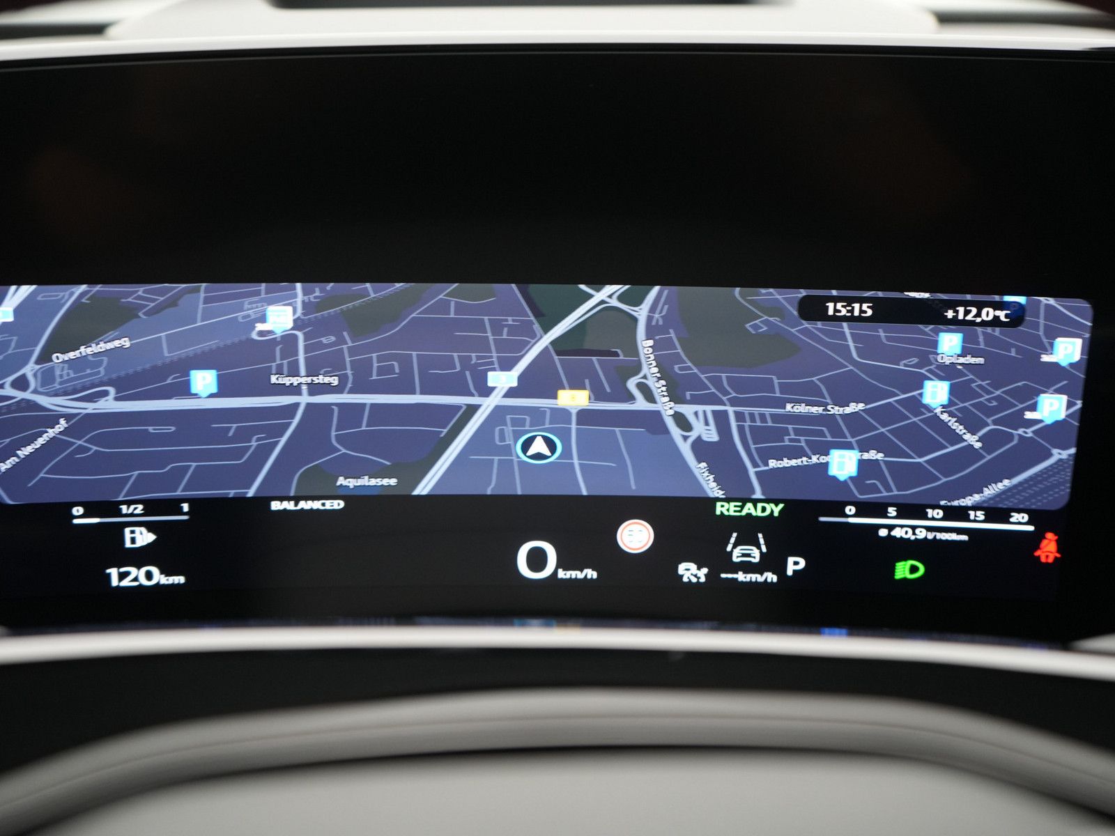 Audi Q3 S tronic S line MATRIX AHK PANO HUD SONOS NAV