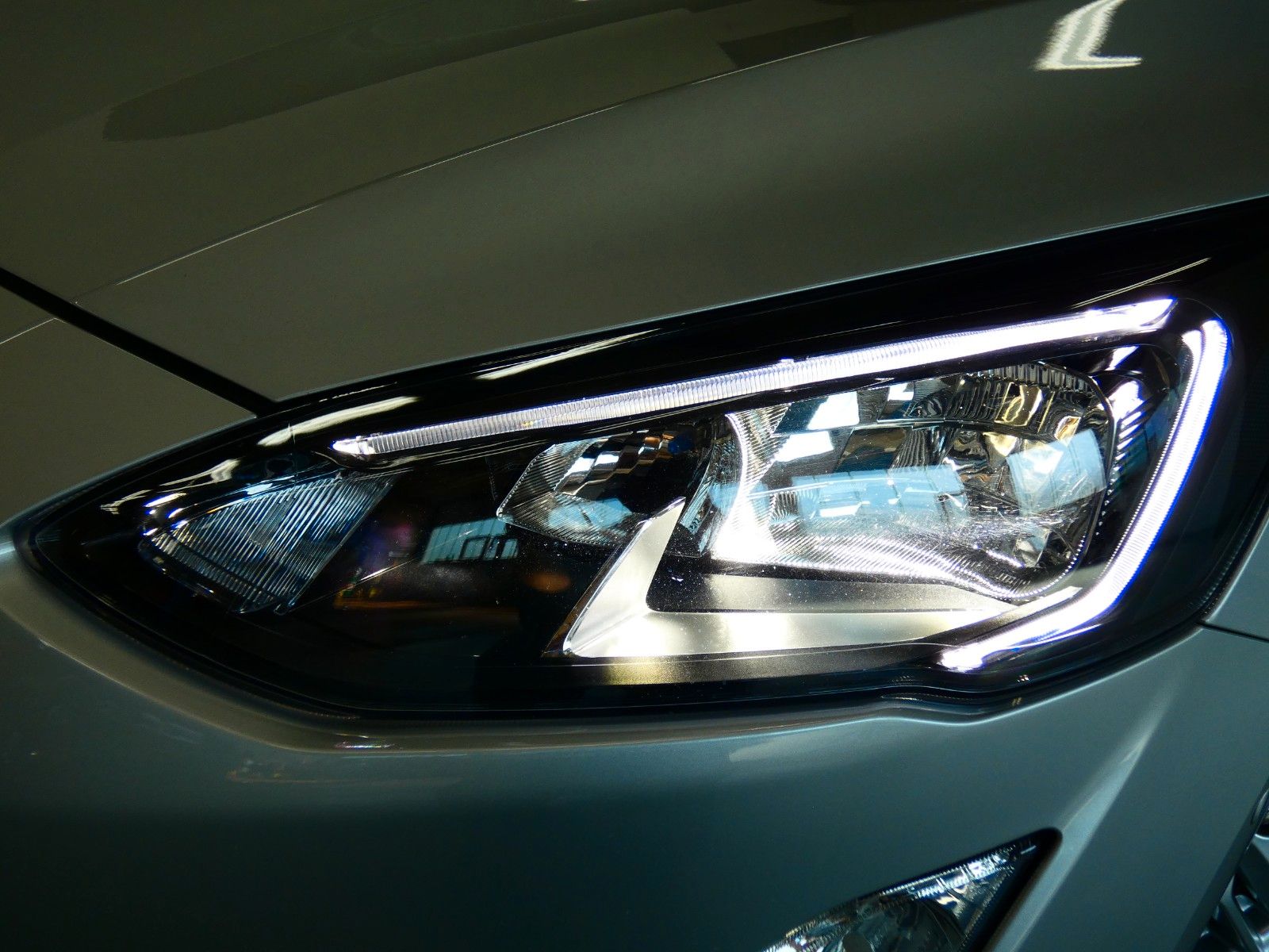 Ford Focus Turnier 2.0 - Samsaru's Car Outlet