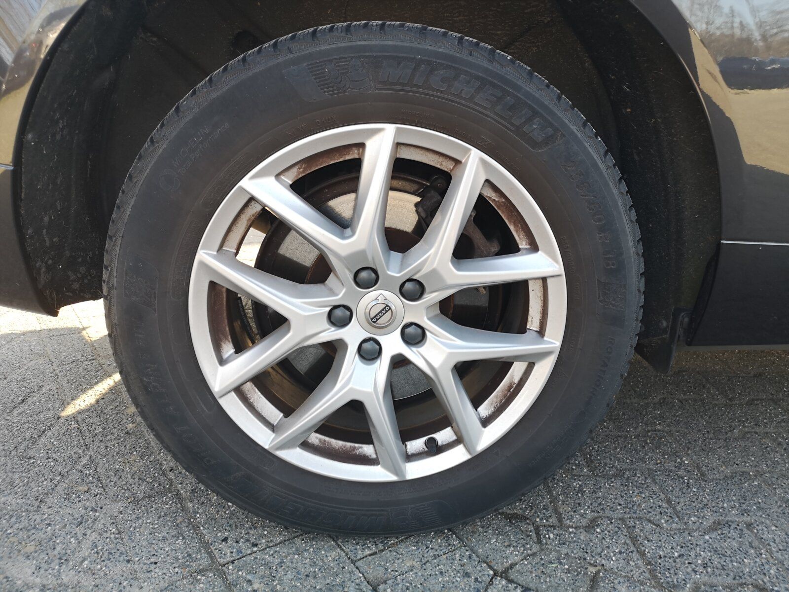 Volvo XC60 B4 Plus Bright SHD/Keyless-Start/Autom./LED
