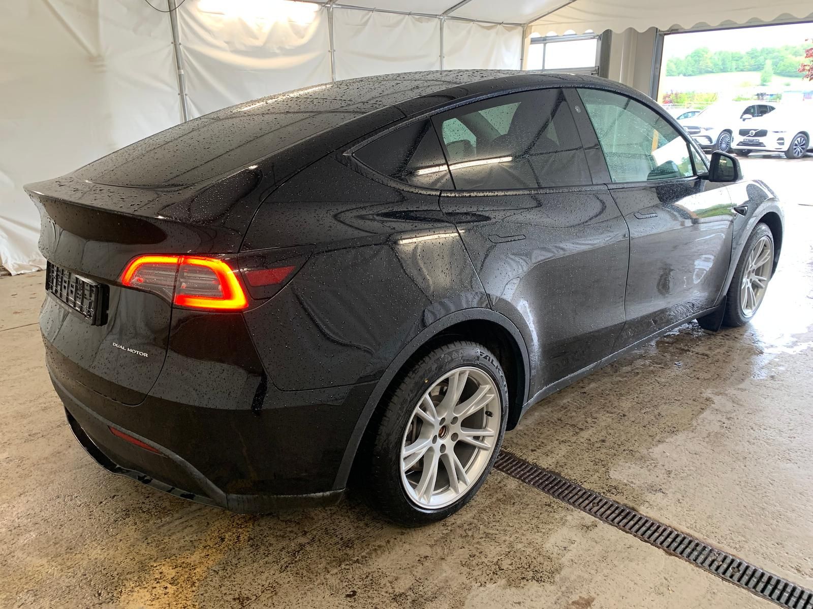 Tesla Model Y Long Range Dual AWD 360 Kam Autopilot 3