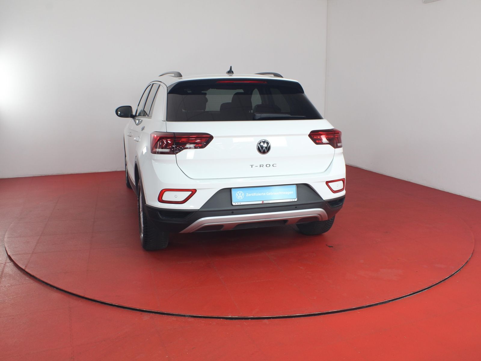Volkswagen T-ROC Life 1.0TSI - Samsaru's Car Outlet