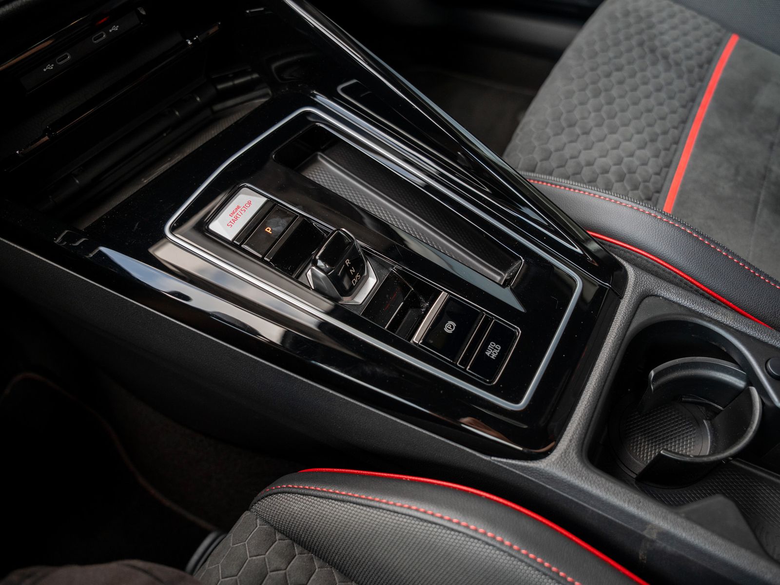 Volkswagen Golf GTI Clubsport 2.0 TSI DSG - Samsaru's Car Outlet