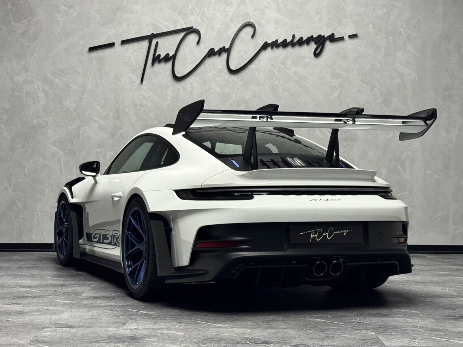 Porsche 992 GT3 RS - Samsaru's Car Outlet