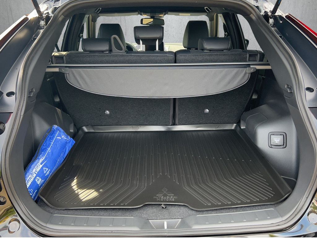 Mitsubishi Eclipse Cross Plug-in Hybrid Select Ralliart
