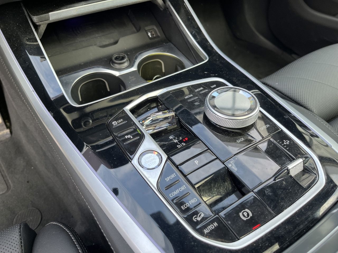 BMW X5 M60i xDri DA/PA-Pr,Pano,AHK,Leas.ab849,-/42M