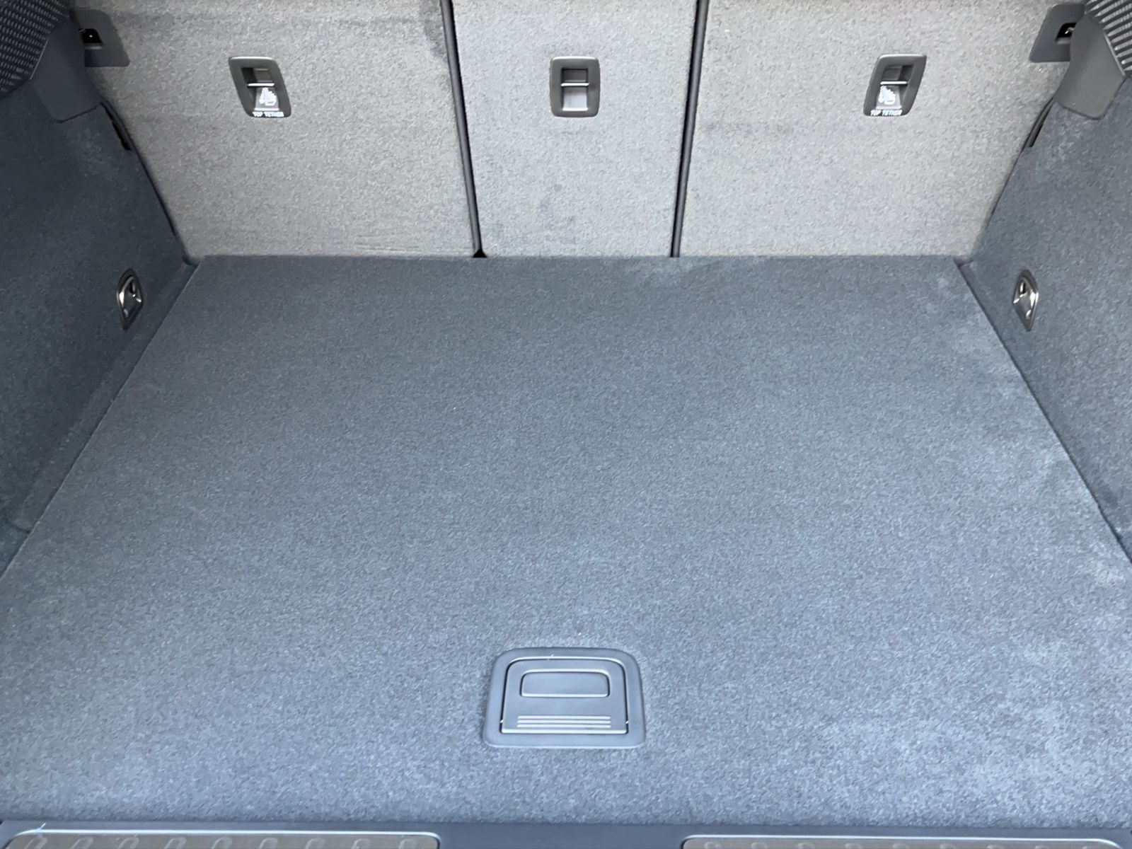 Porsche Macan Turbo - Samsaru's Car Outlet