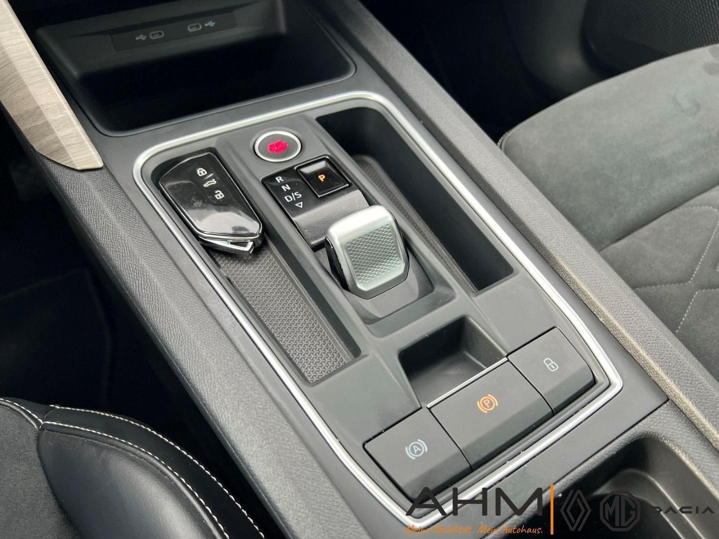 Seat Leon Sportstourer Xcellence 2.0 TDI  Schiebed. L