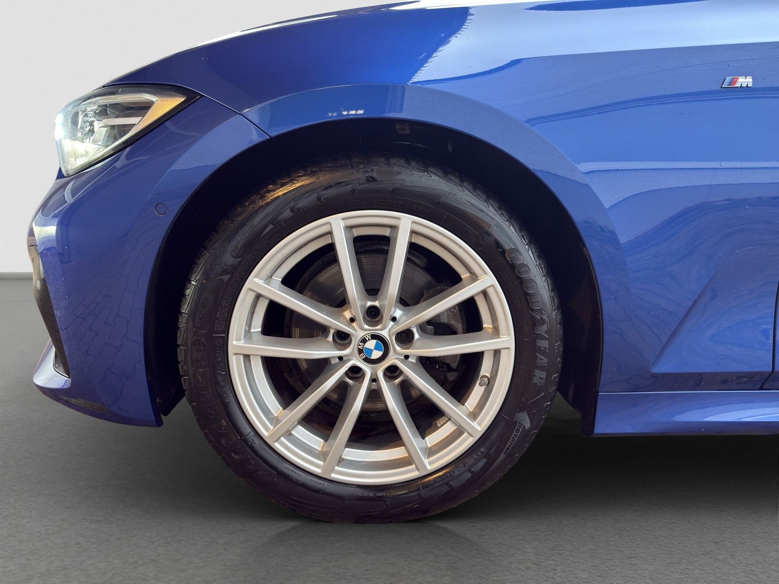 BMW 320d xDrive M Sport, LED, Navi, HUD, Leder, HiFi