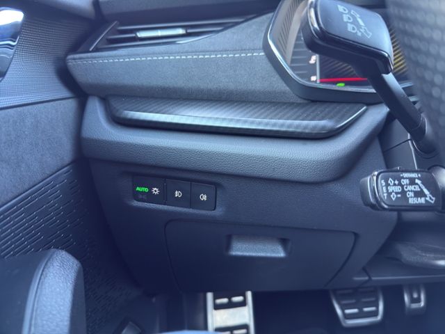 Skoda Octavia Combi 2.0l TDI RS PLUS - Samsaru's Car Outlet