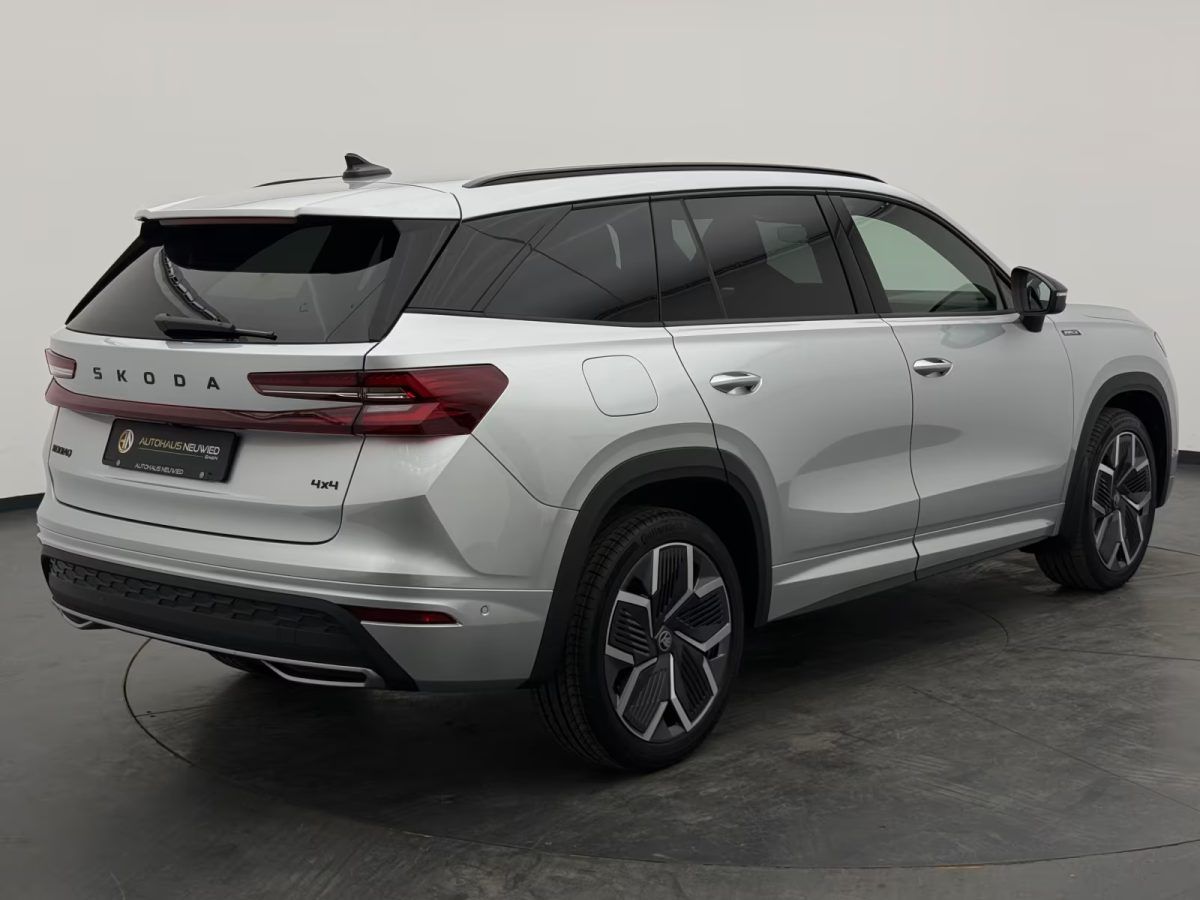 Skoda Kodiaq 2.0 TDI 4x4 Sportline +STDHZ+360+20"+AHK+