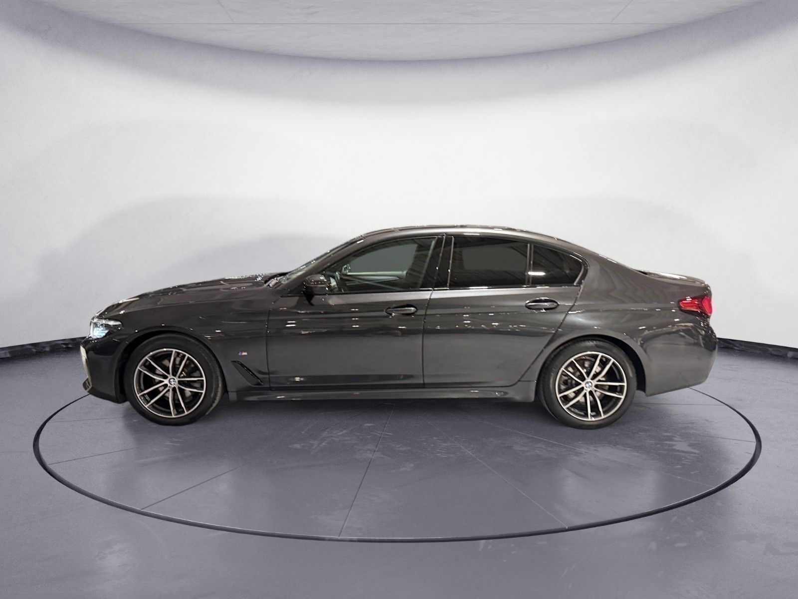 BMW 520d xDrive M Sport Navi Klima PDC Kamera Head-U