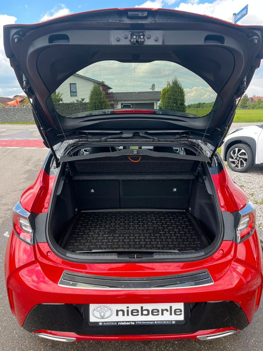Toyota Corolla Hybrid 2.0l Team - Samsaru's Car Outlet