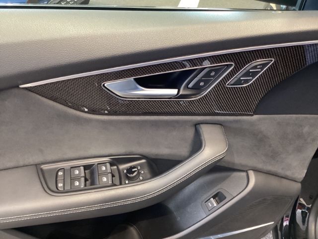 Audi Q8 competition plus 55TFSI quat.S line*Nachtsich