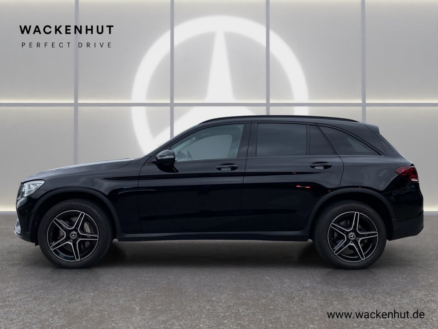 Mercedes-Benz GLC 300 e 4M AMG - Samsaru's Car Outlet