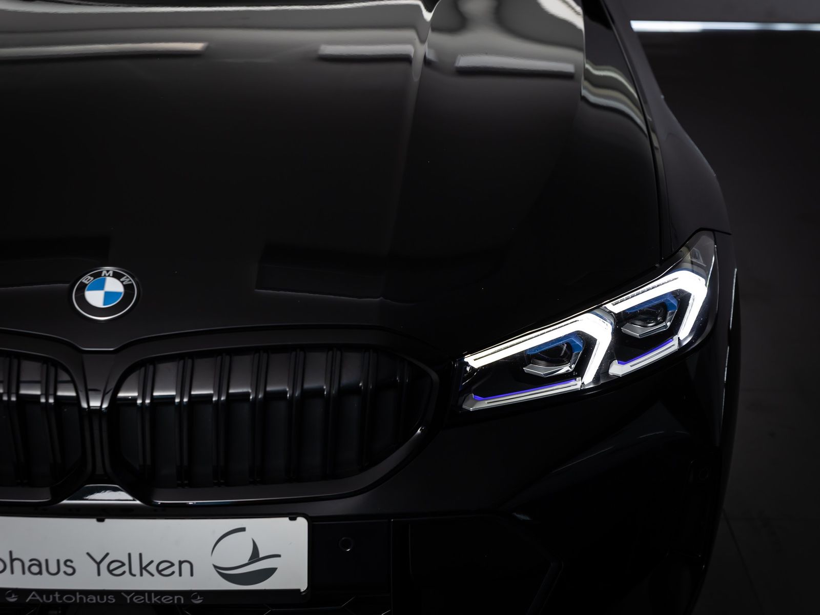 BMW 320d M Sport - Samsaru's Car Outlet