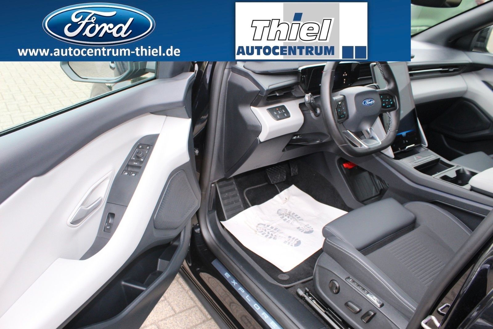 Ford Explorer Premium AWD Pano+Fahr-Assist+AHK+Ergo