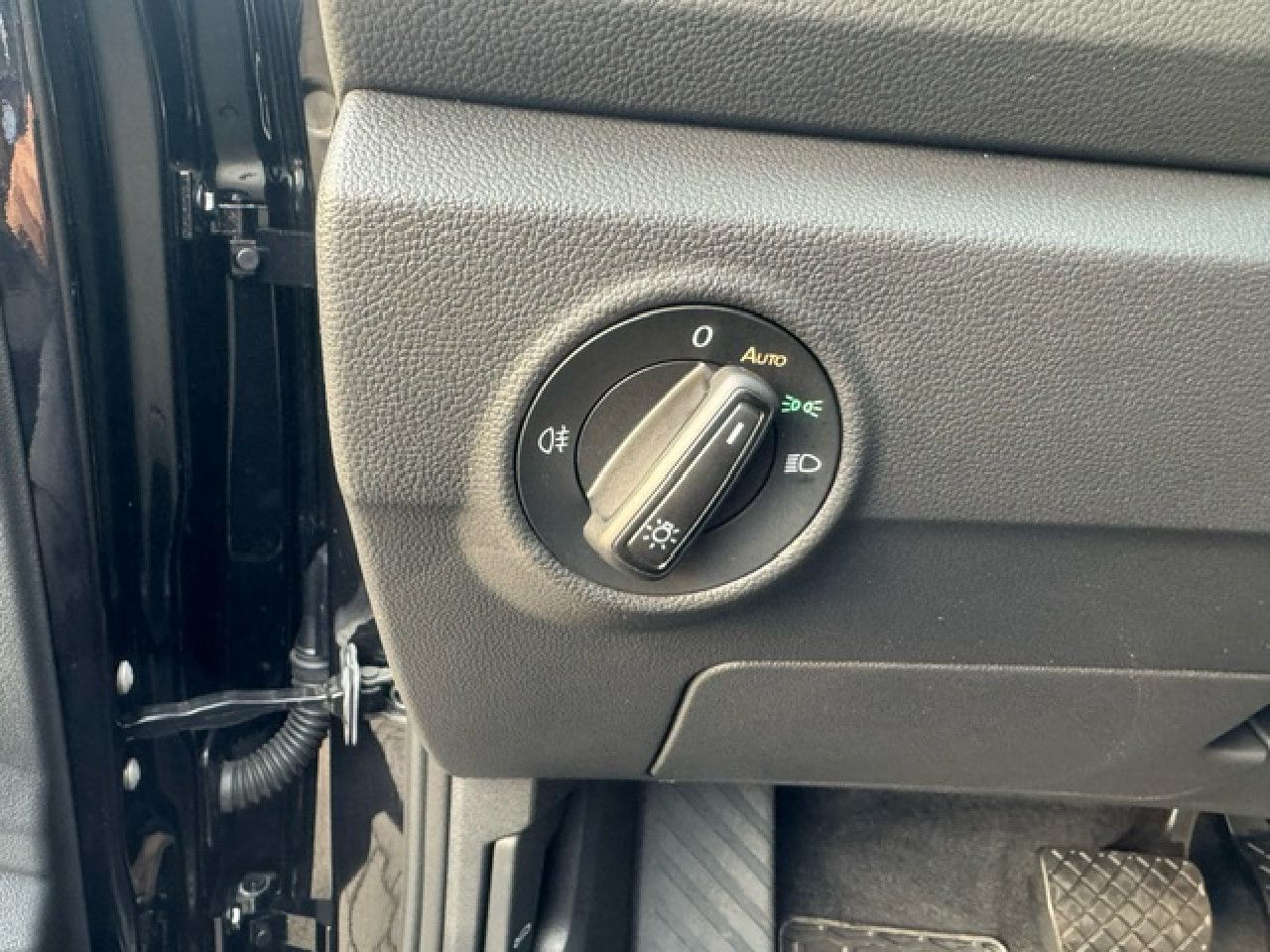 Volkswagen T-Roc Life 1.5 TSI DSG - Samsaru's Car Outlet