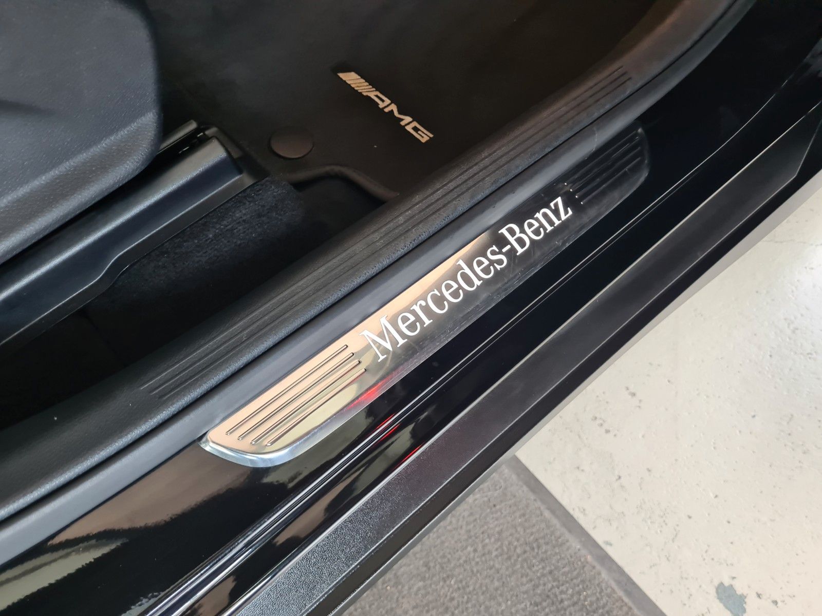 Mercedes-Benz GLC 200 4M AMG Night - Samsaru's Car Outlet