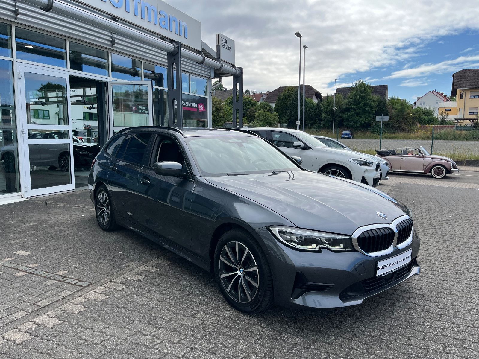 BMW 320iA G21 Tour - Samsaru's Car Outlet