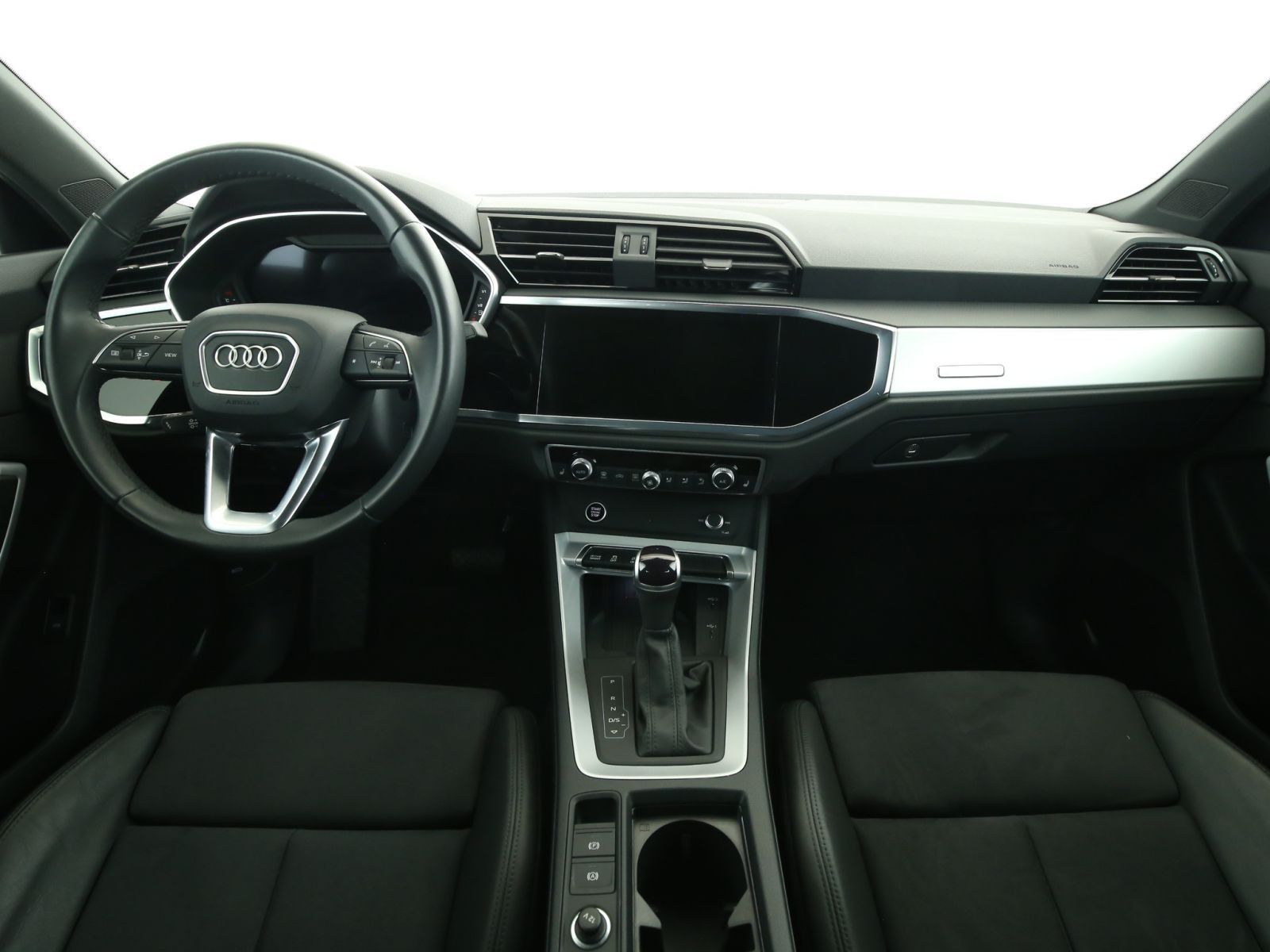 Audi Q3 S line 35 TDI quattro - Samsaru's Car Outlet