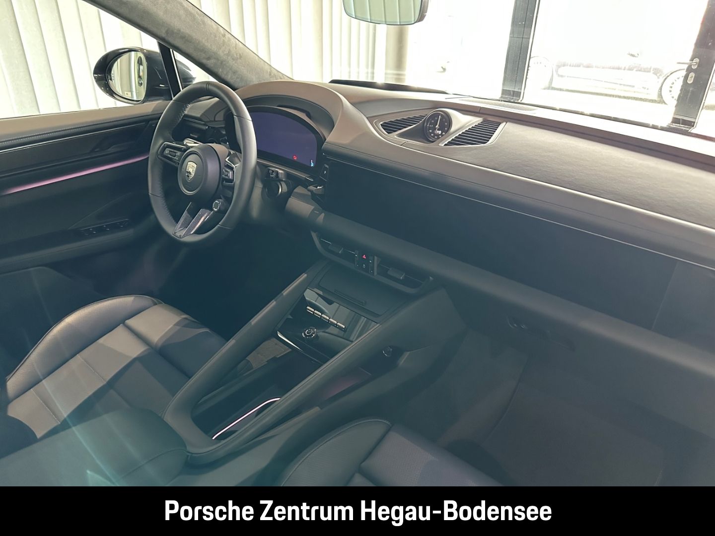 Porsche Macan Turbo/Electric Sport/Hinterachslenkung/Mat