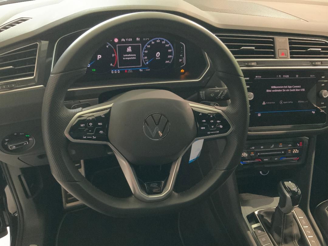 Volkswagen Tiguan R-Line 2.0 TDI 4 Motion - Samsaru's Car Outlet
