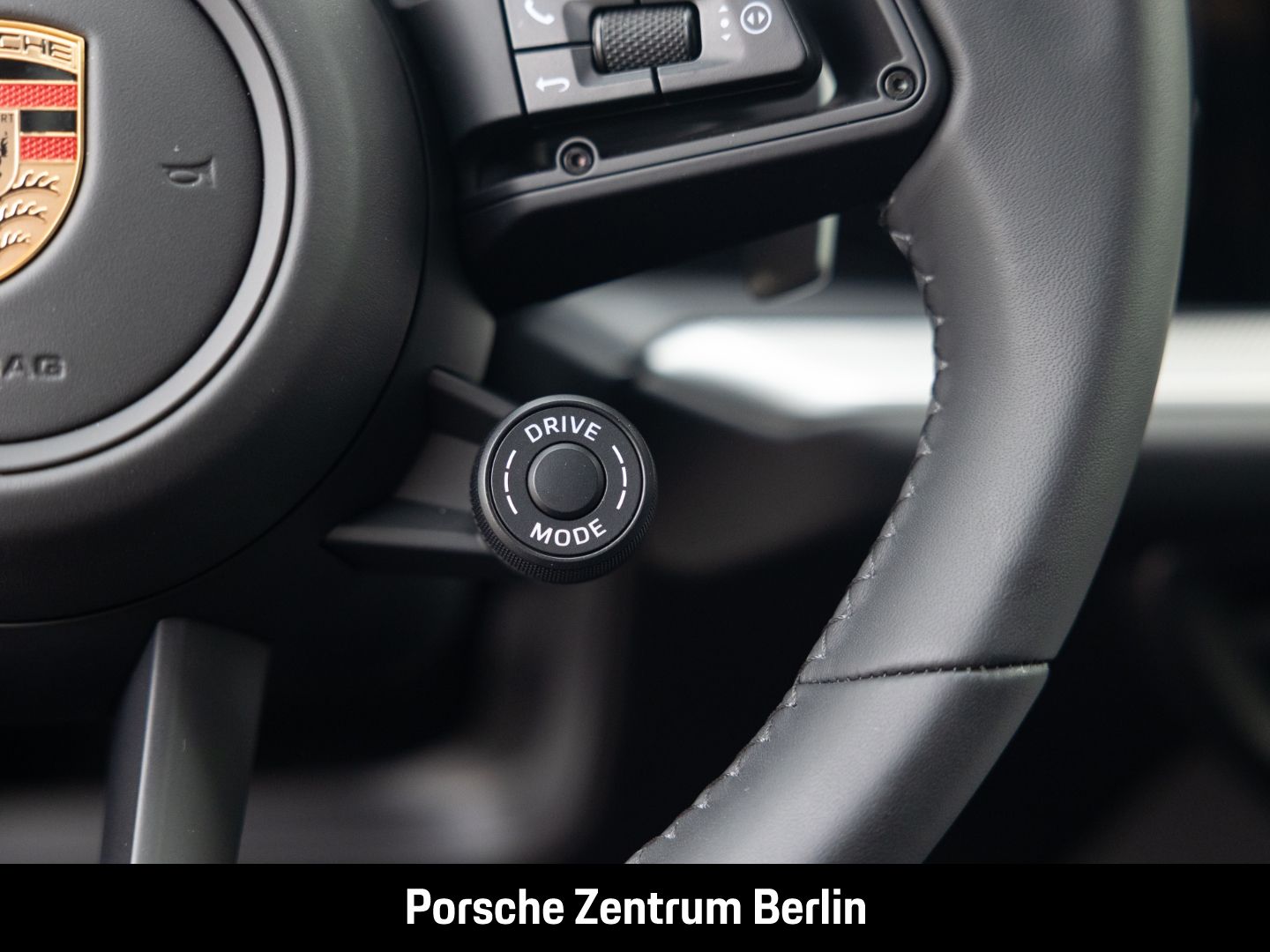 Porsche Cayenne E-Hybrid BOSE InnoDrive Panoramadach LED