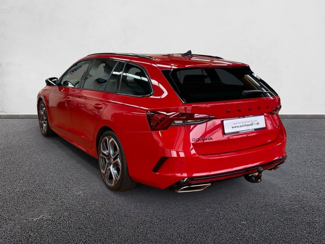 Skoda Octavia Combi RS First Edition - Samsaru's Car Outlet