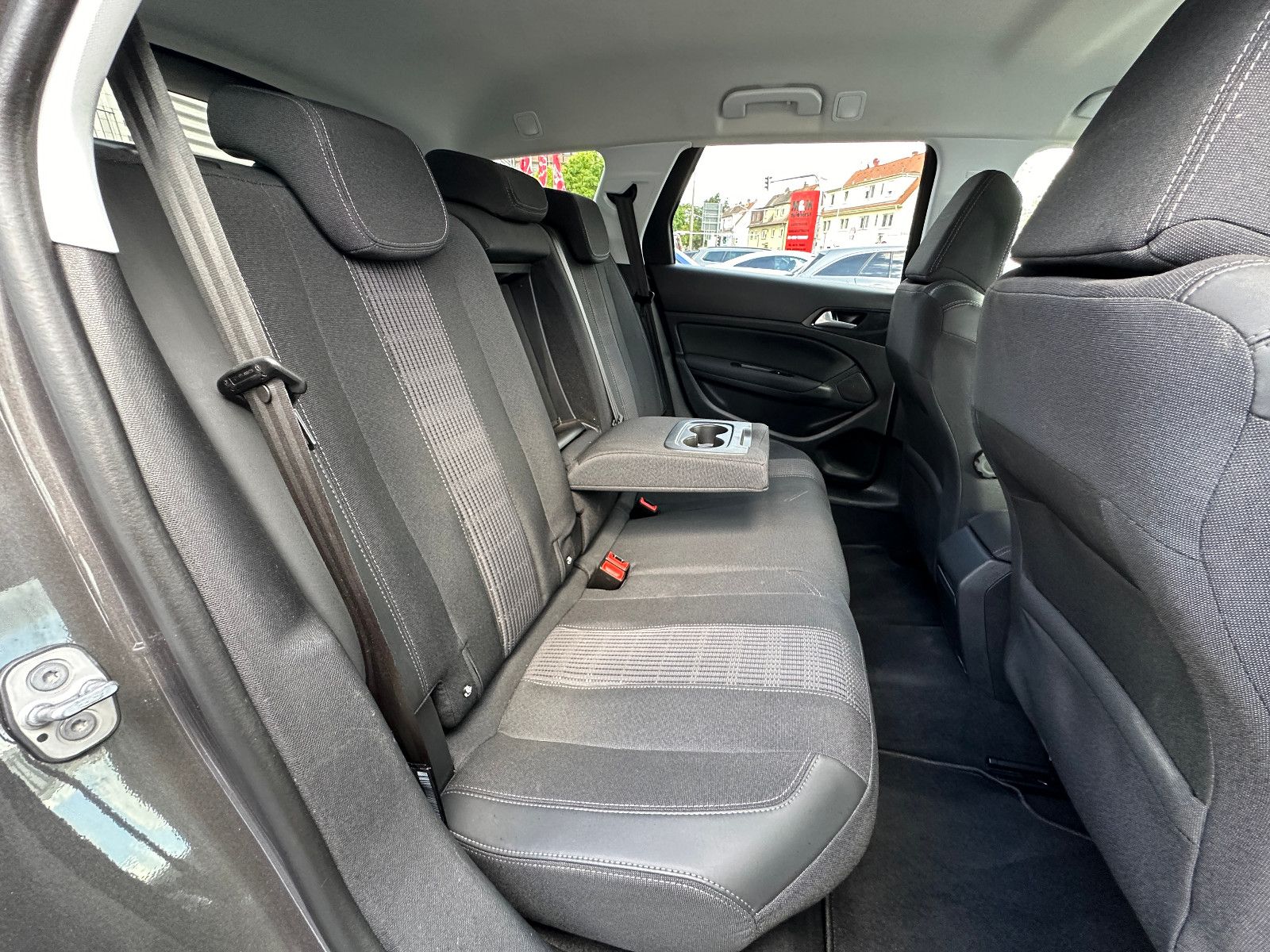 Peugeot 308 SW Allure - Samsaru's Car Outlet