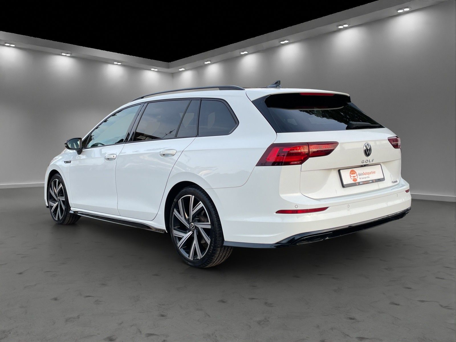 Volkswagen Golf Variant Golf VIII Variant R-Line 4Motion LE
