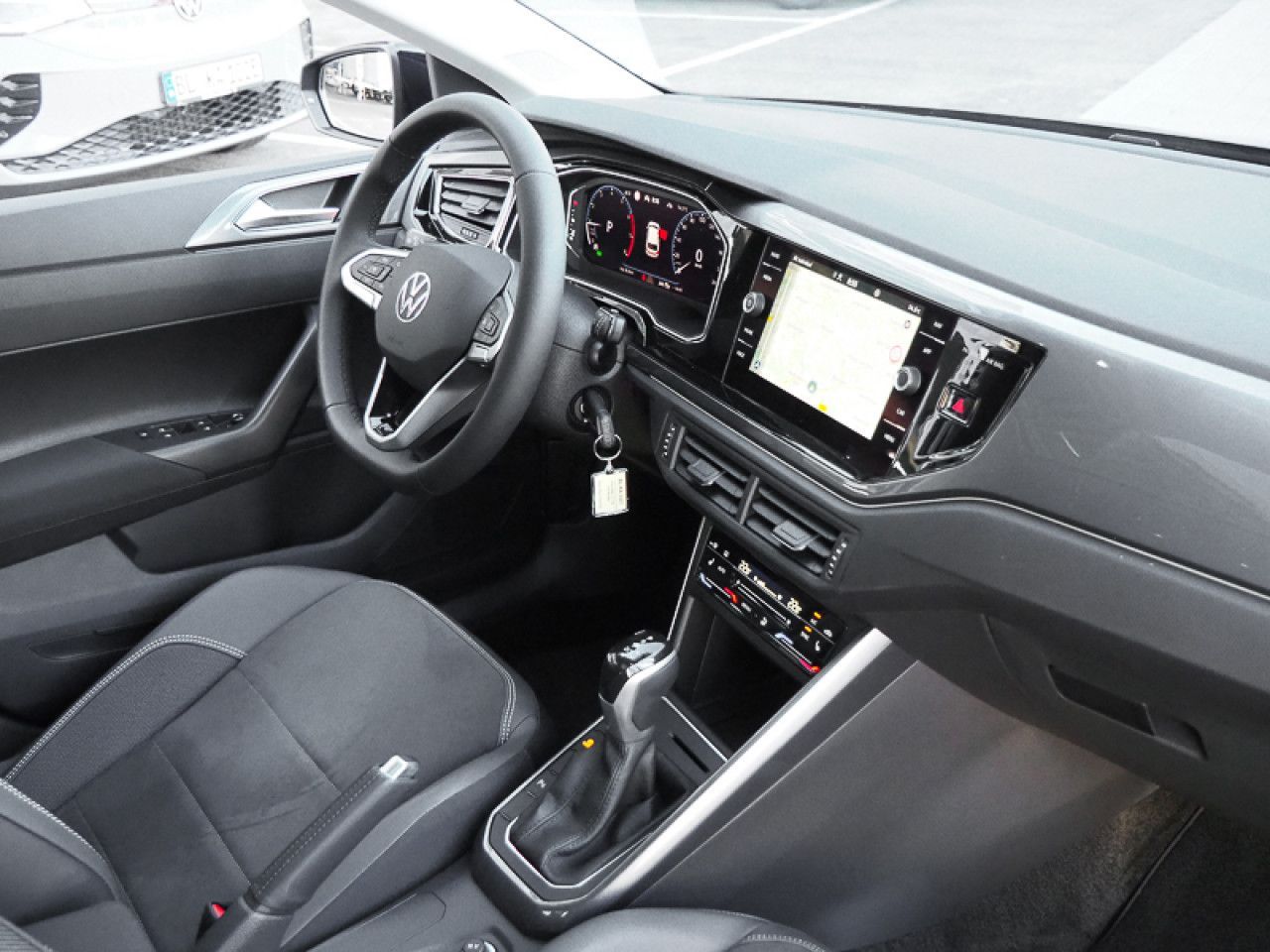 Volkswagen Polo 1.0 TSI DSG Style AHK, NAVI, ACC, PANORAMA
