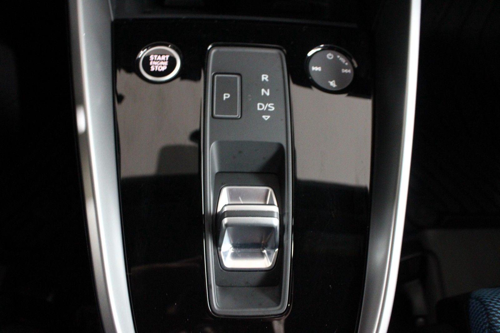 Audi A3 Sportback 35 TFSI Sport - Samsaru's Car Outlet