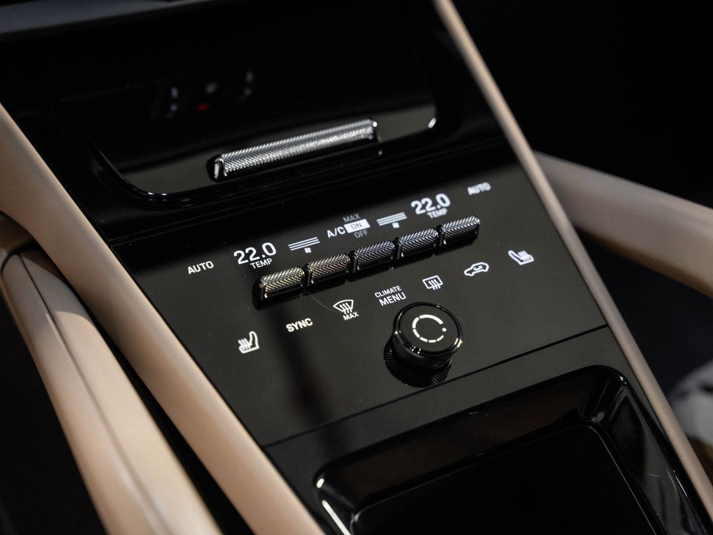 Porsche Cayenne InnoDrive Standheizung PASM AHK Panorama