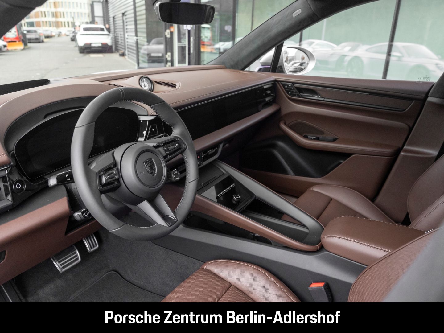 Porsche Macan Turbo - Samsaru's Car Outlet