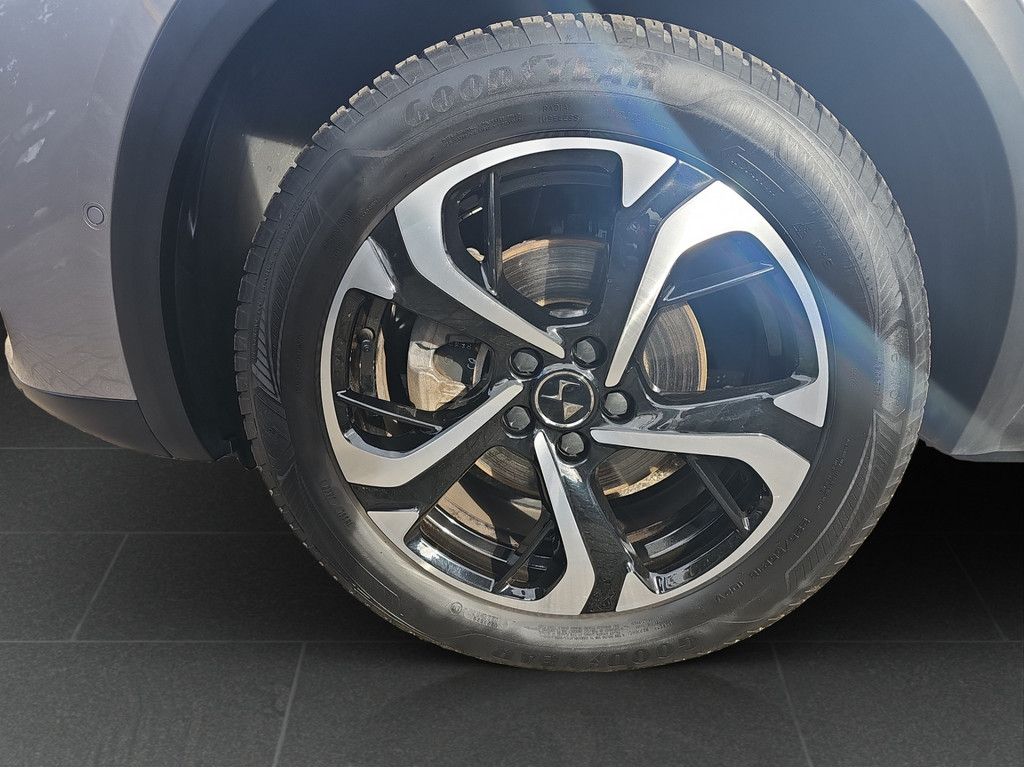 DS Automobiles DS 7 Crossback PT 180 Rivoli + FOCAL/GSD/LEDER