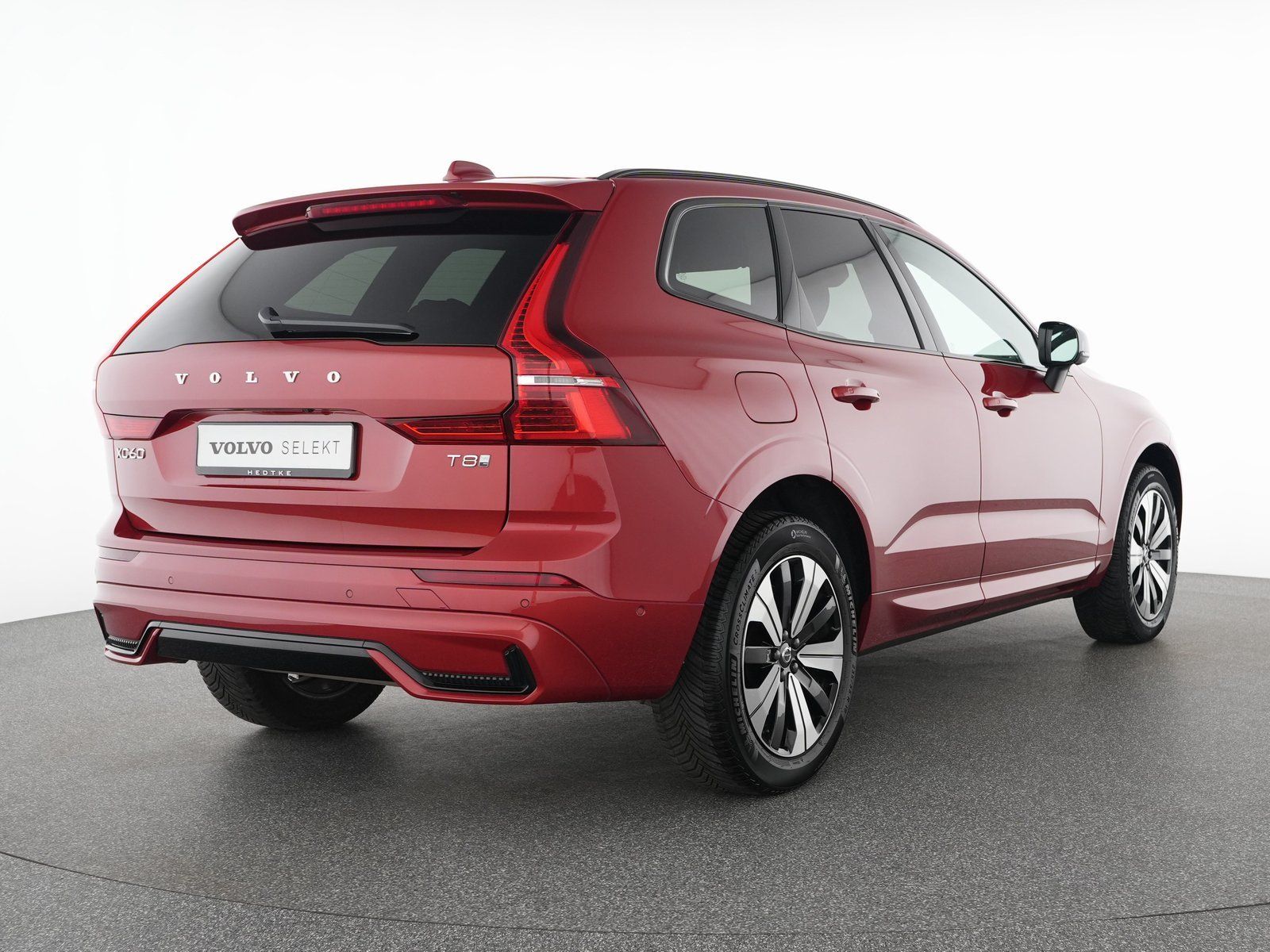 Volvo XC60 T8 Recharge AWD Geartronic Plus Dark