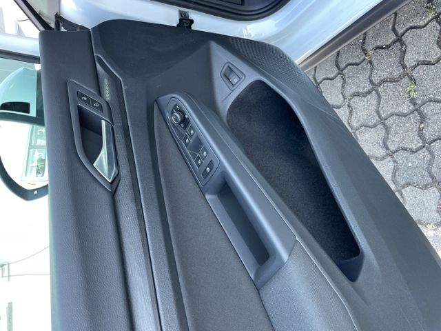 Volkswagen Golf VIII GTE 1.4 eHybrid DSG - Samsaru's Car Outlet
