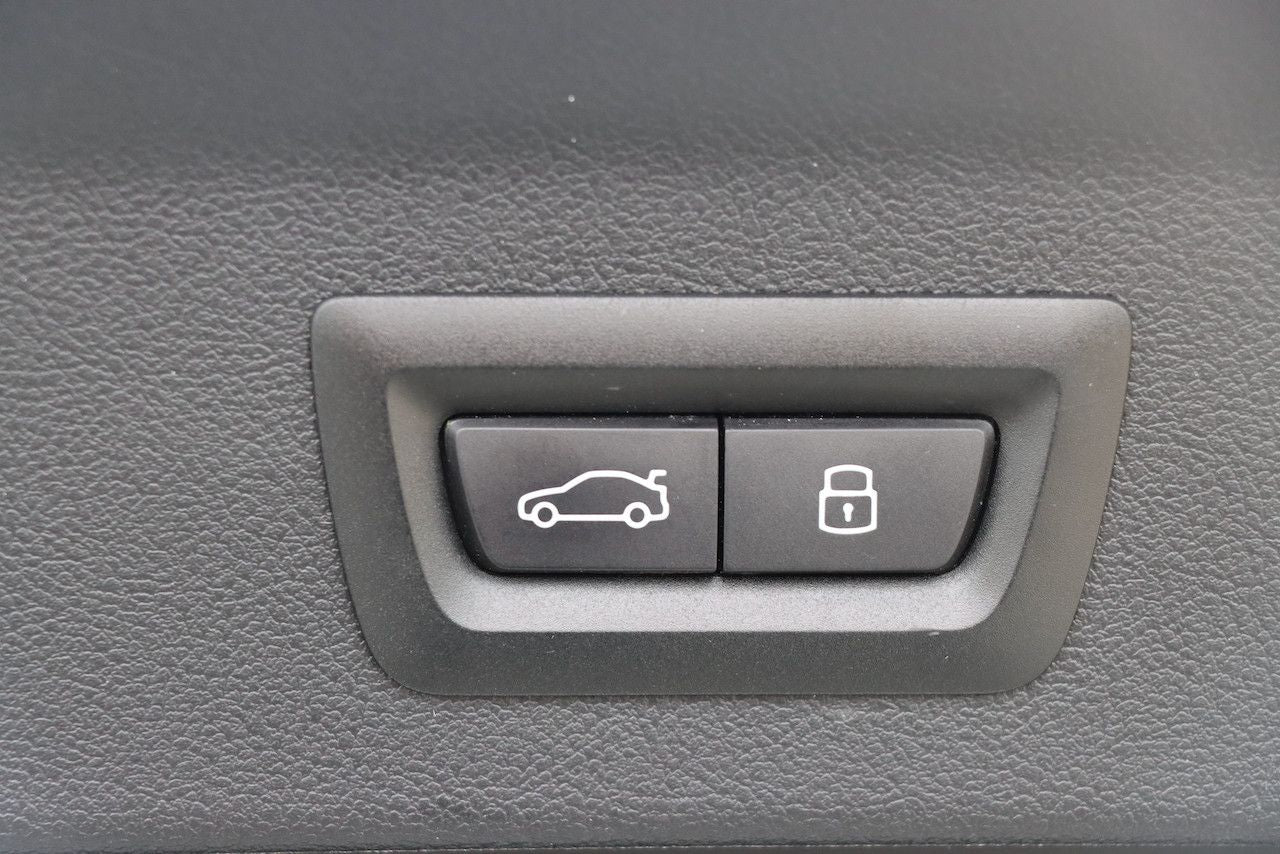 BMW X3 xDr 30d/M-SPORT/21Z/AHK/StHz/INDIVIDUAL/ACC/