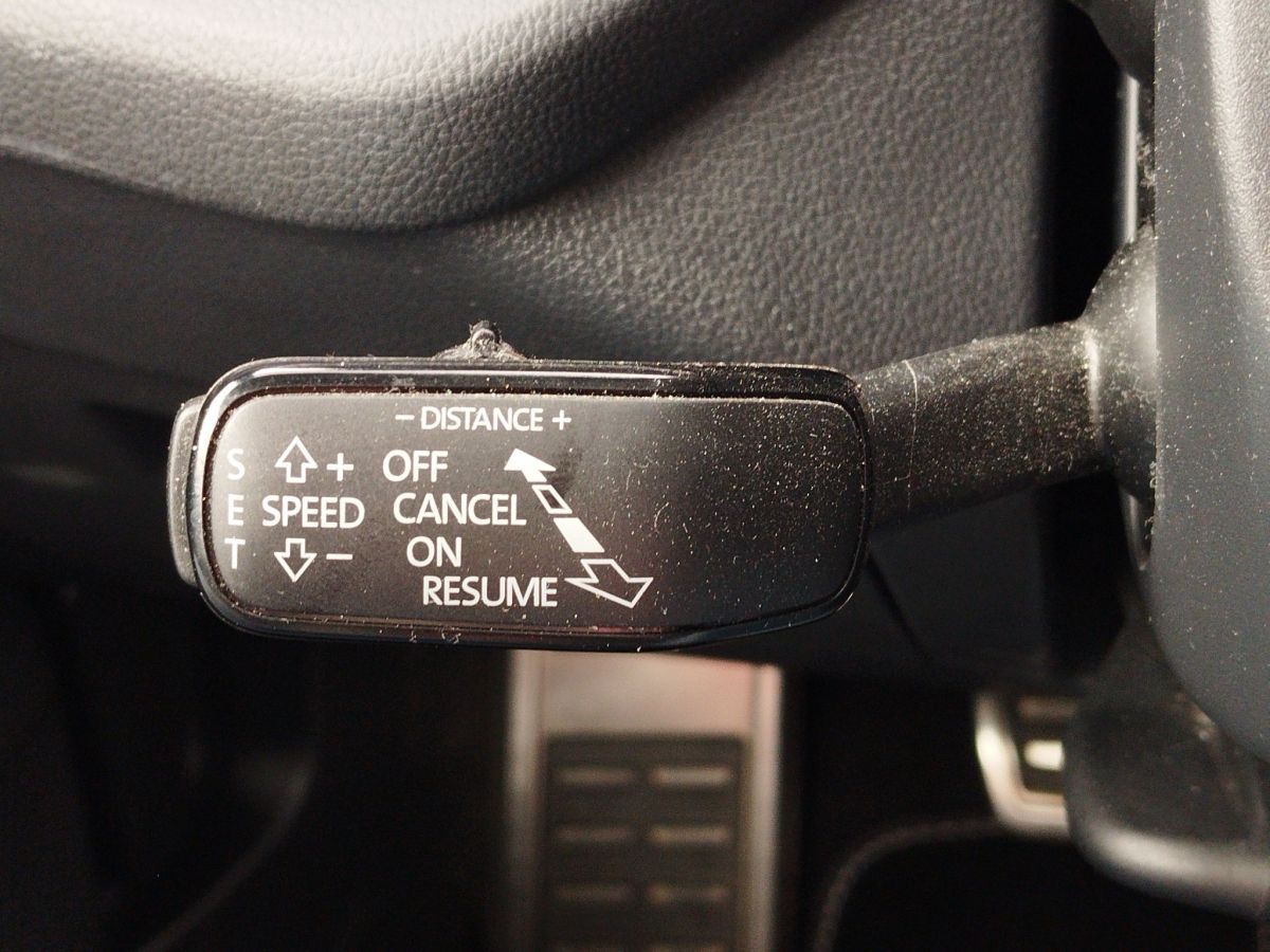 Skoda Octavia Combi 2.0 TSI RS Plus - Samsaru's Car Outlet