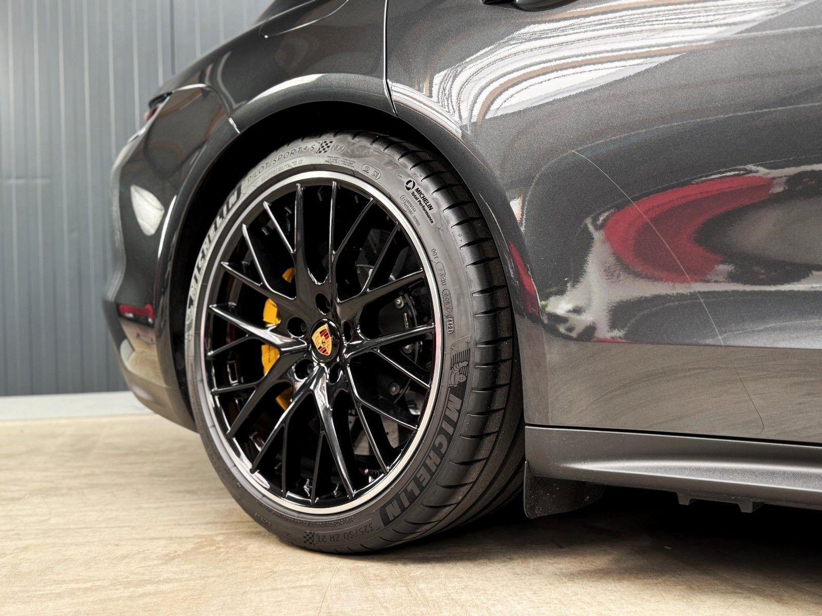 Porsche Panamera Sport Turismo Turbo S + Approved + PCCB