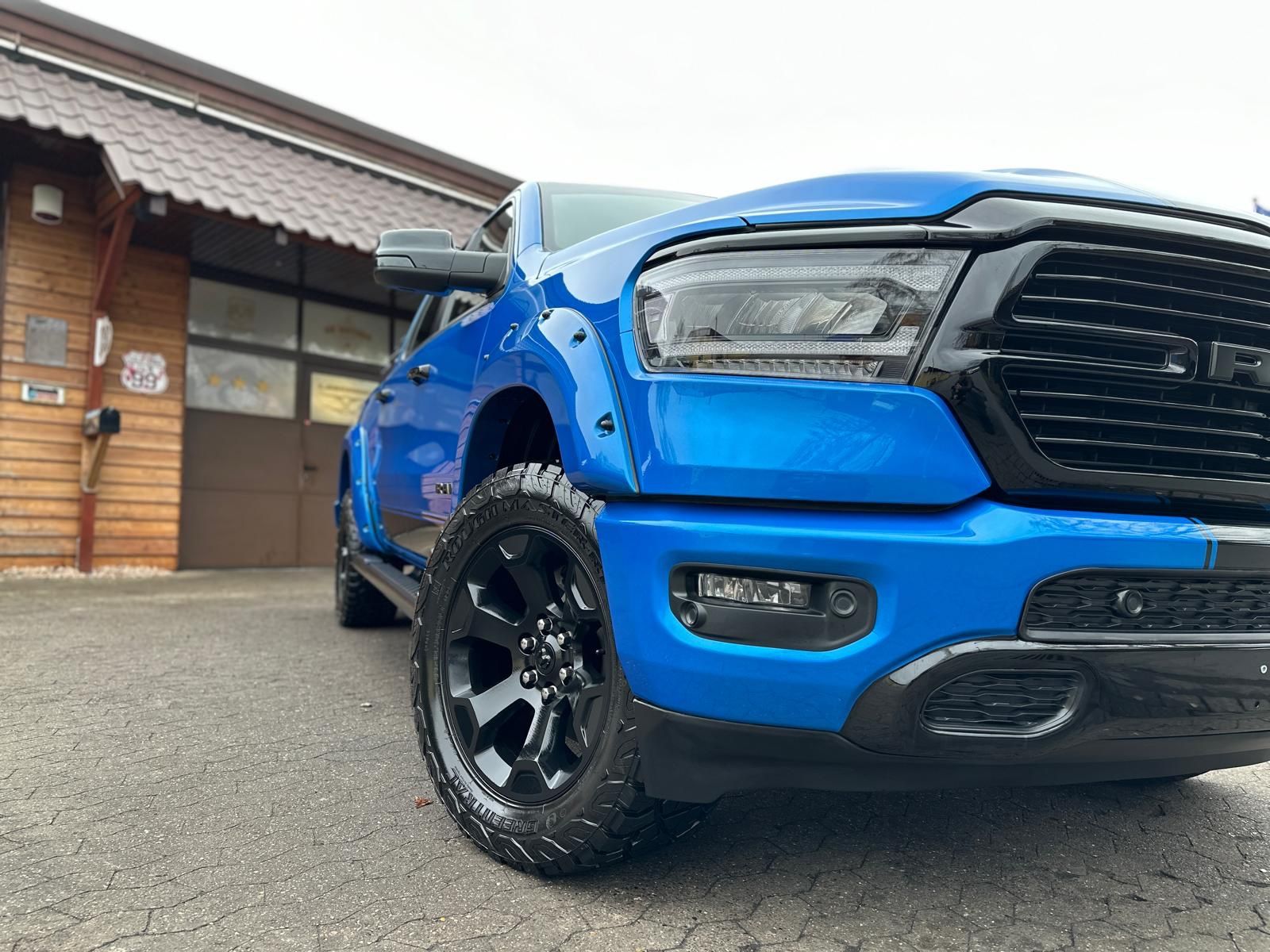 Dodge 5.7 V8*LPG*LIFT*BÜGEL*OFFROAD*AHK*NAVI*GARANTIE