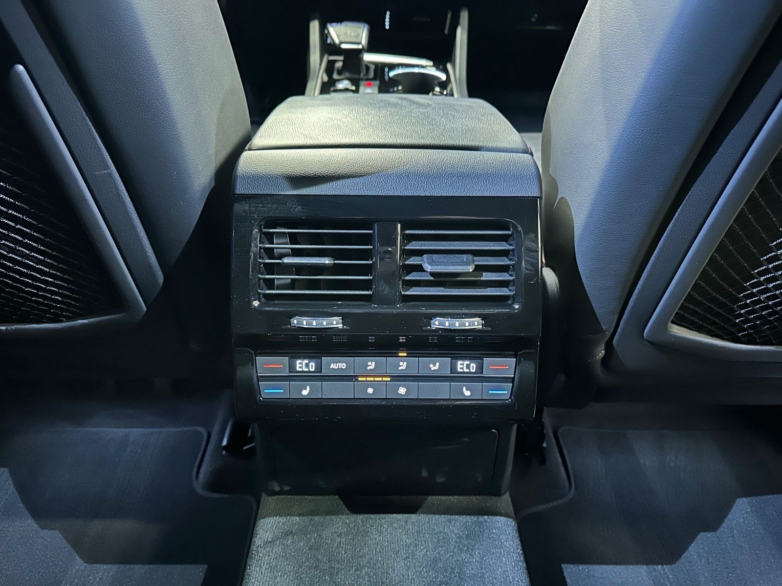 Volkswagen Touareg Edition 20 4Motion *20Zoll*Standhzg*HUD*