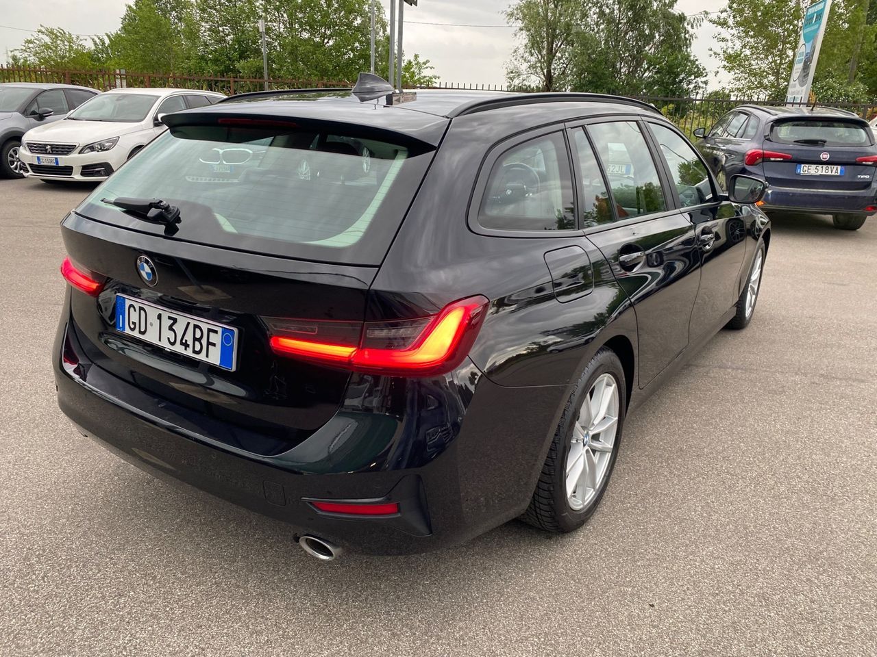 BMW 320d Sw Automatica Pelle Rossa - Samsaru's Car Outlet